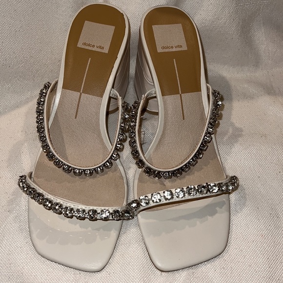 Dolce Vita Natie Slide Sandal - Picture 3 of 6